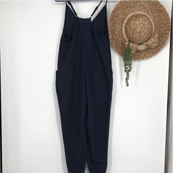 NWOT Casual Jumpsuit Romper Pockets Stretchy‎ Slouchy Navy Size XS - Picture 7 of 16